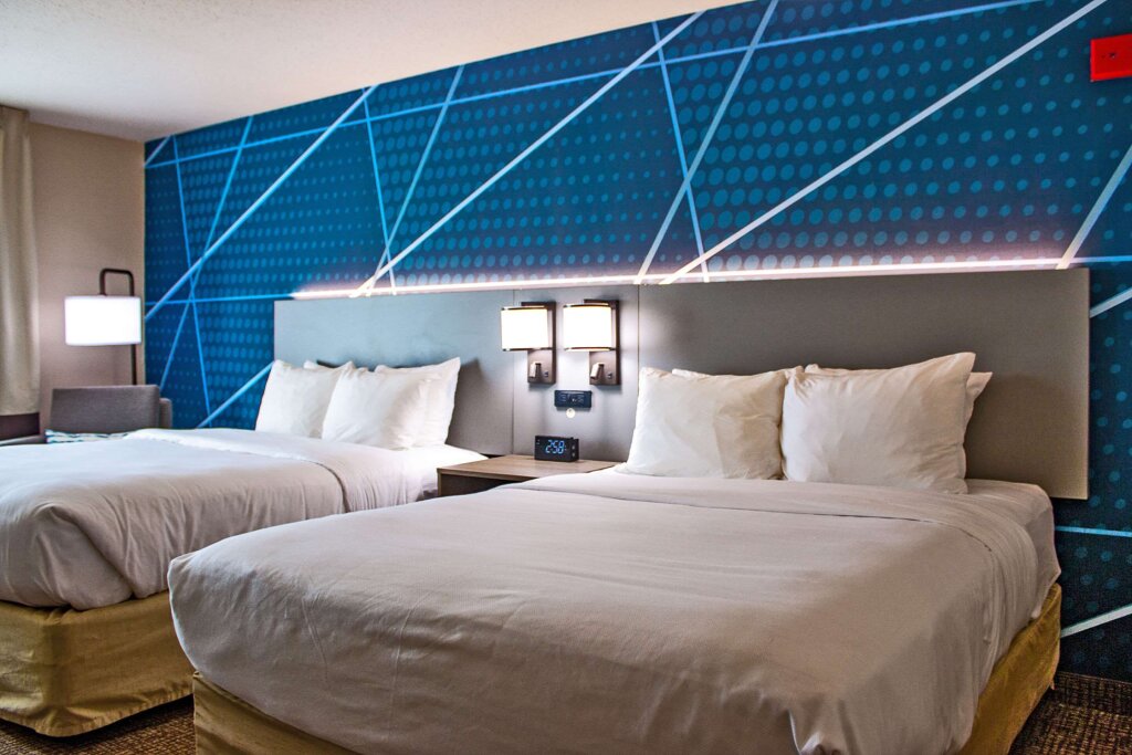 Standard Quadruple room Comfort Inn & Suites Geneva- West Chicago