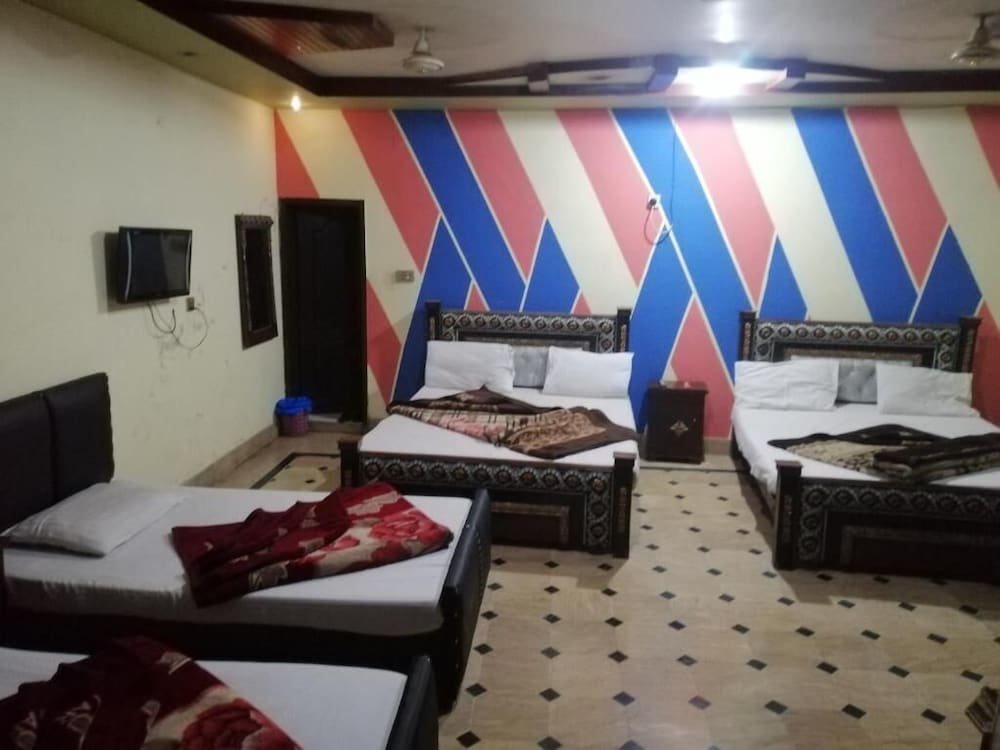 Deluxe room Faizan Hotel