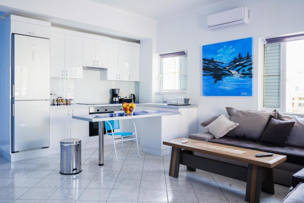 Apartment Blue & White lux flat, just 50 meters from beach