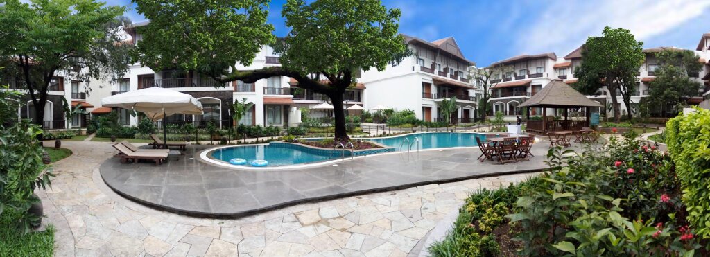 Семейный люкс с видом на сад Rhythm Lonavala - An All Suite Resort