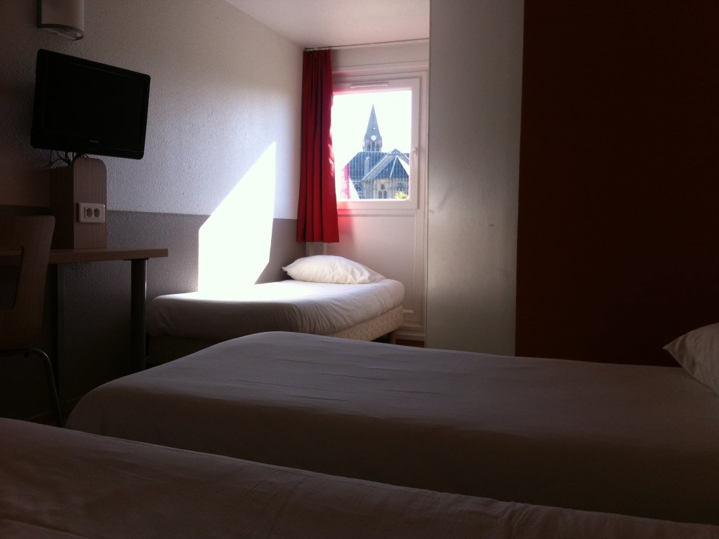 Трёхместный номер Standard Hotel Première Classe Metz Nord - Talange