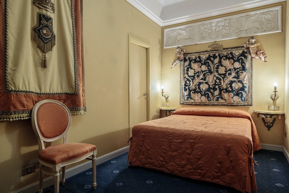 Номер Classic Castello Orsini Hotel