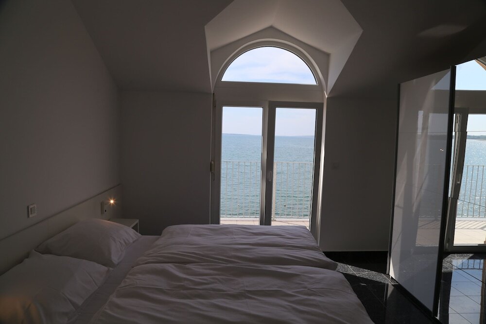 Апартаменты Standard c 1 комнатой с видом на море mk | Apartments Nin