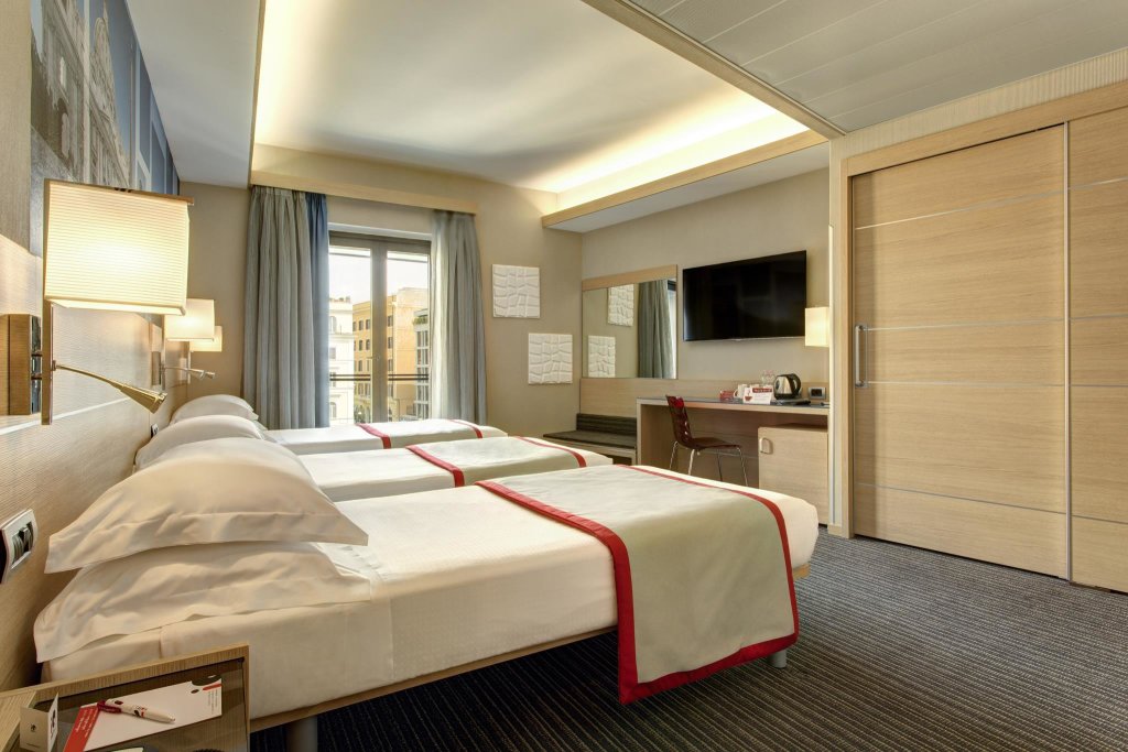 Komfort Dreier Zimmer iQ Hotel Roma