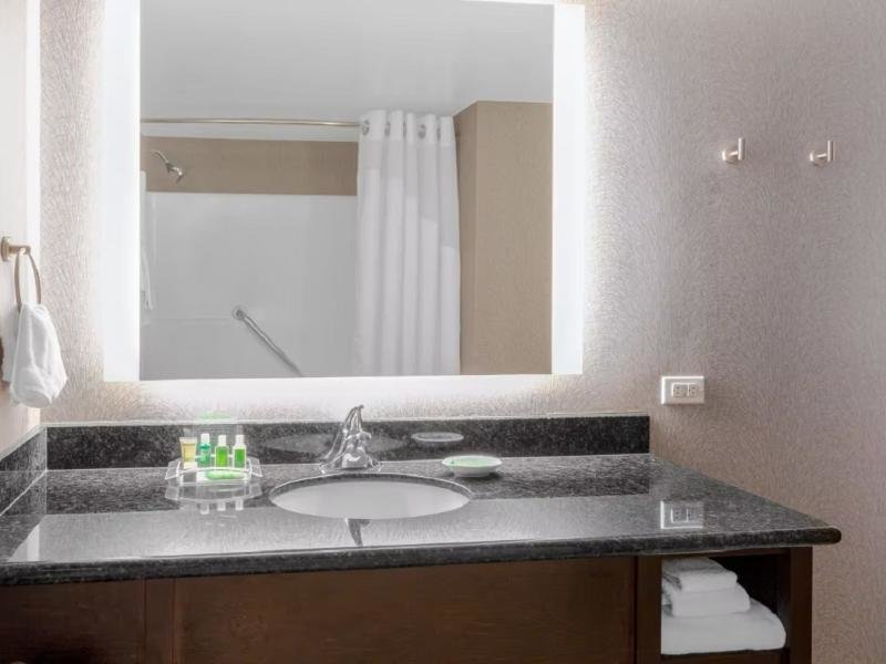 Двухместный номер Premium Holiday Inn La Mirada, an IHG Hotel