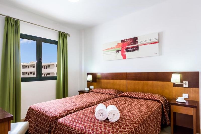 Кровать в общем номере с 2 комнатами Labranda Playa Club