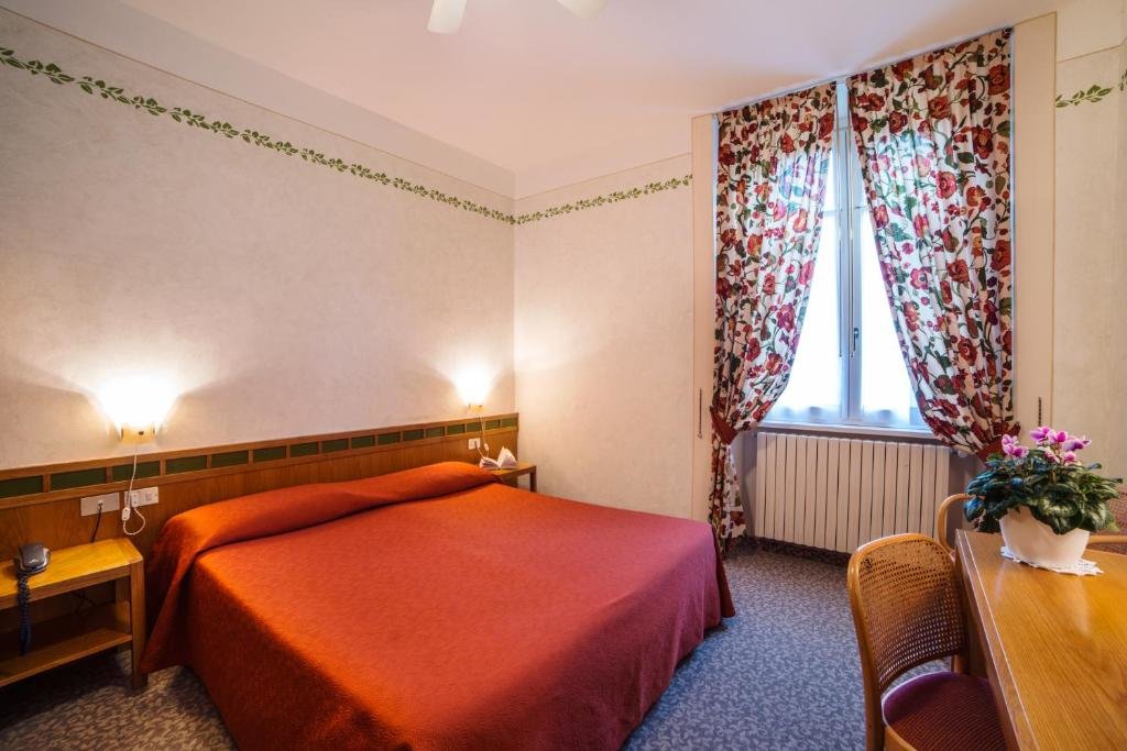 Standard Double room with mountain view Hotel Villa Marie