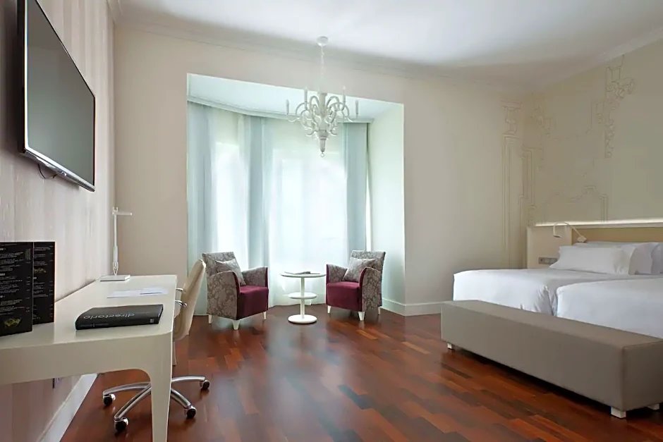 Premium Single room NH Collection Madrid Abascal