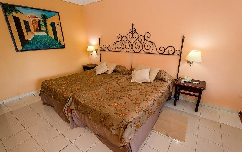 Standard Double room with balcony Hotel Colonial Cayo Coco