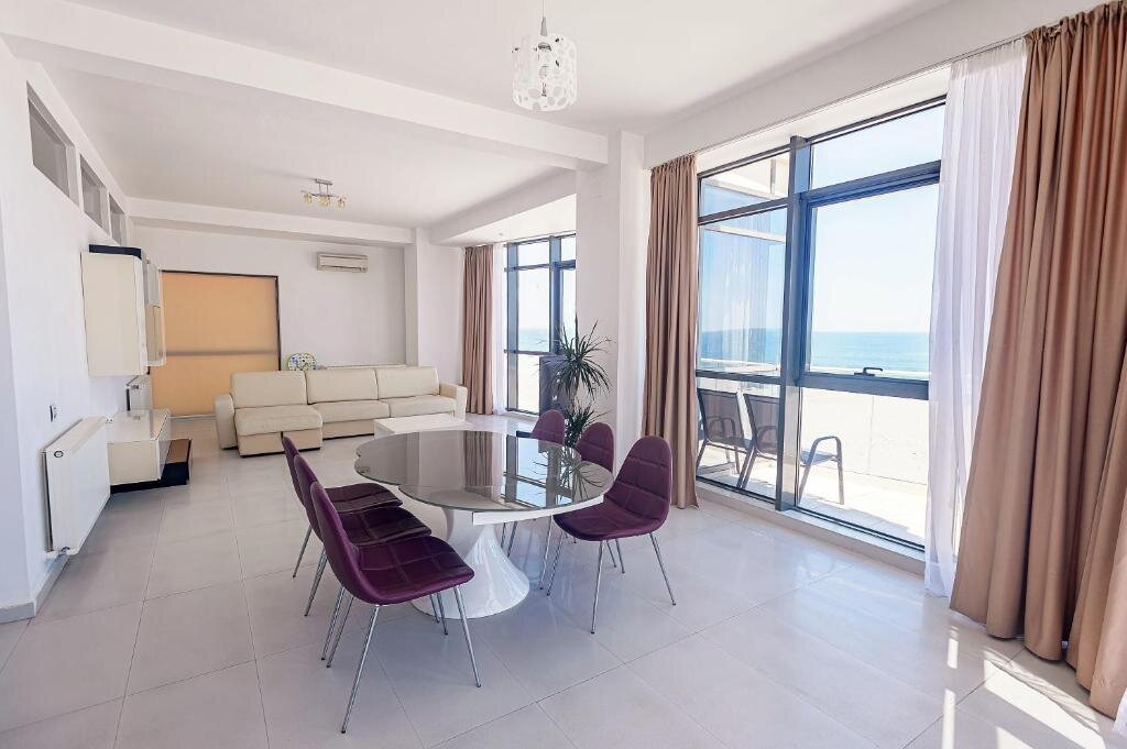 Appartamento 2 camere con vista mare Riviera Residence Apartments