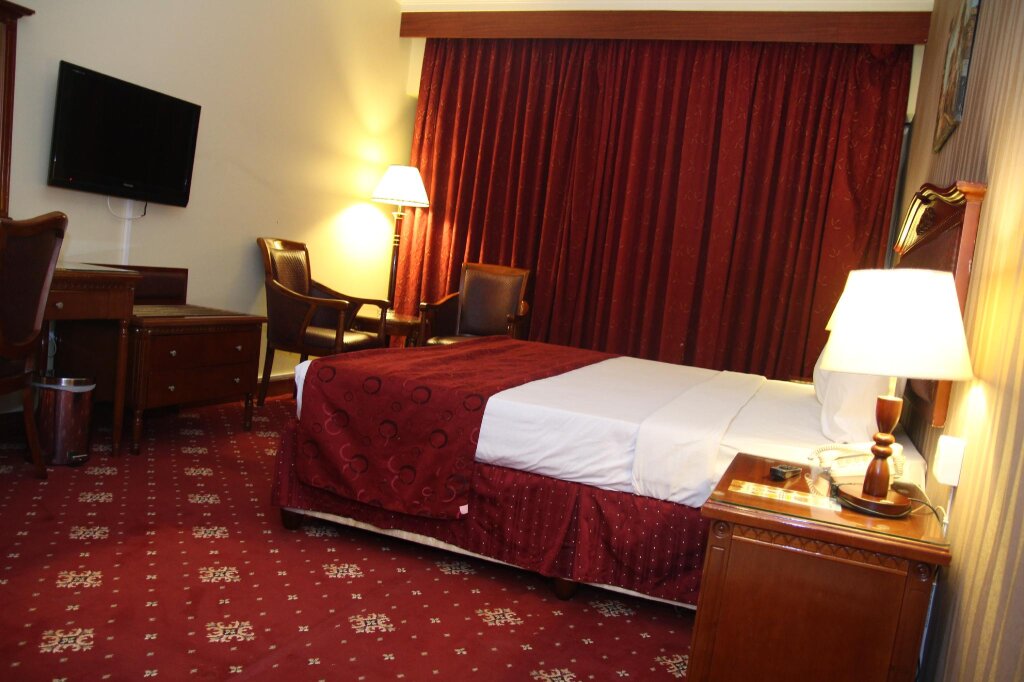 Одноместный номер Standard Mount Royal Hotel