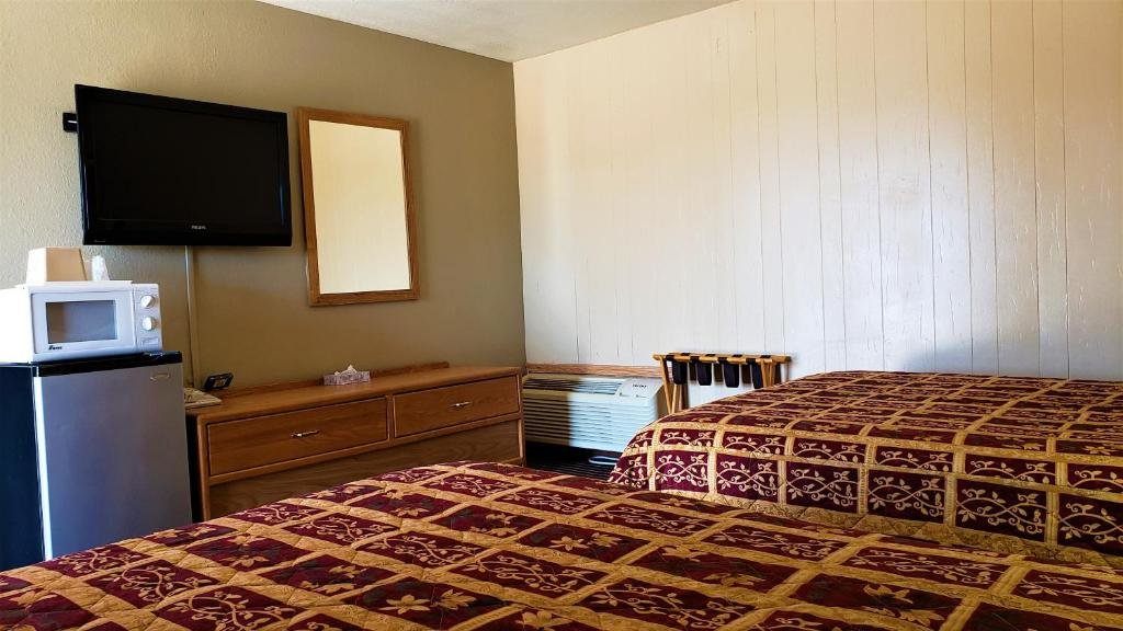 Standard room Grand Motel