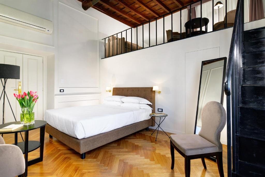 Люкс Splendor Suite Rome - Suites & Apartments