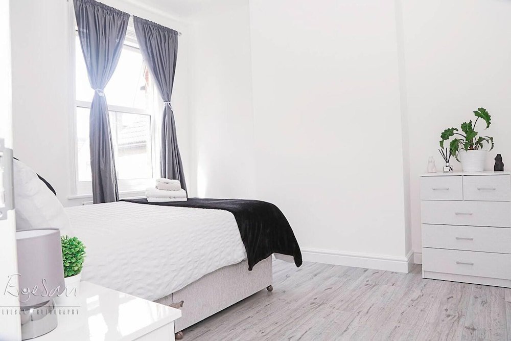 Appartamento Inviting 3-bed Apartment in Bromley