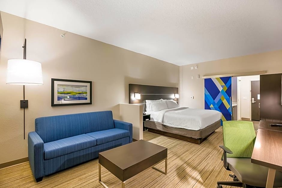 Suite Holiday Inn Express & Suites Jacksonville - Town Center, an IHG Hotel