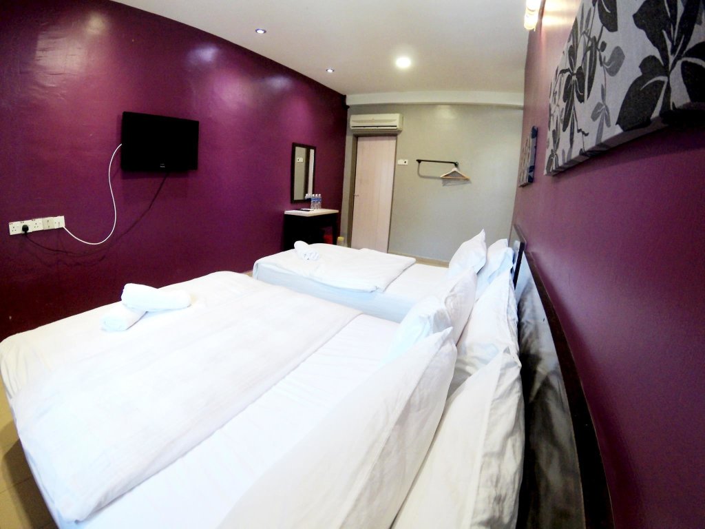 Standard triple chambre JV Hotel @ Bandar Tasek Mutiara