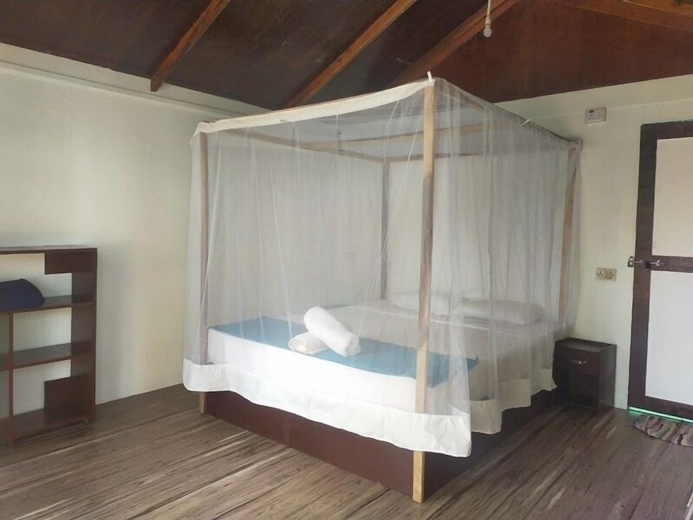Standard Double room with balcony and with partial ocean view Peace Garden Goa