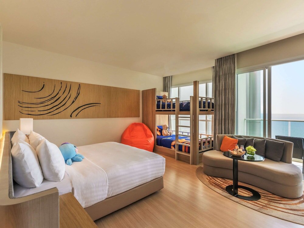 Standard Familie Zimmer mit Balkon und mit Meerblick Mövenpick Siam Hotel Na Jomtien Pattaya