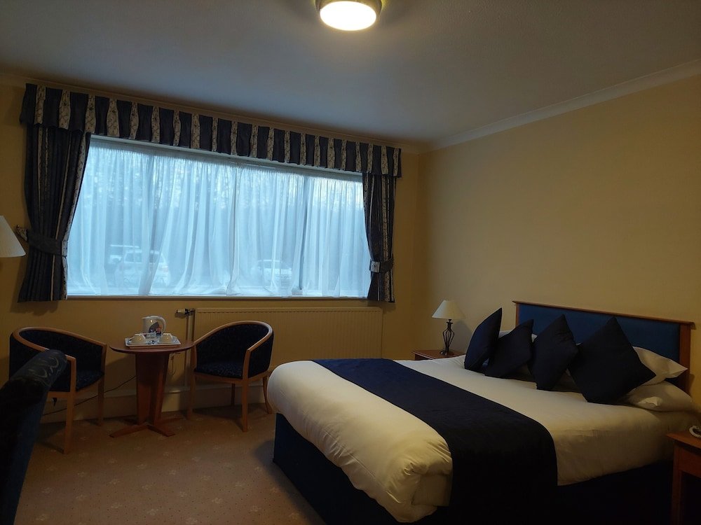 Standard Zimmer Tiverton Hotel Lounge & Venue