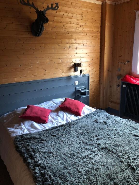 Standard Double room with garden view Le Chalet du Narouel