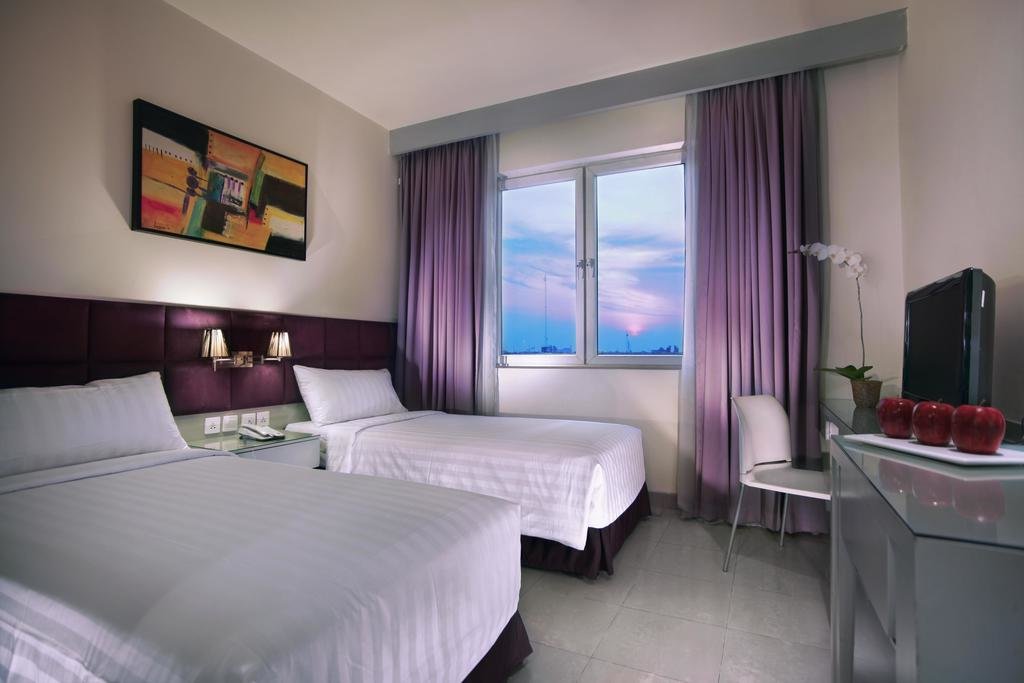 Superior room Royal Palm Hotel & Conference Center Cengkareng