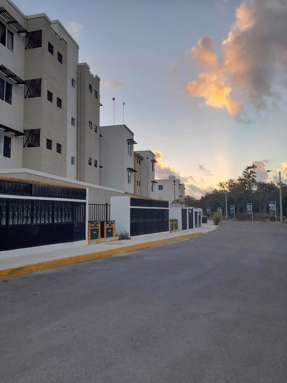 Номер Standard Devoted Hoestel in Cancun With Equipped Kitchen, Pool, Close to Beaches More