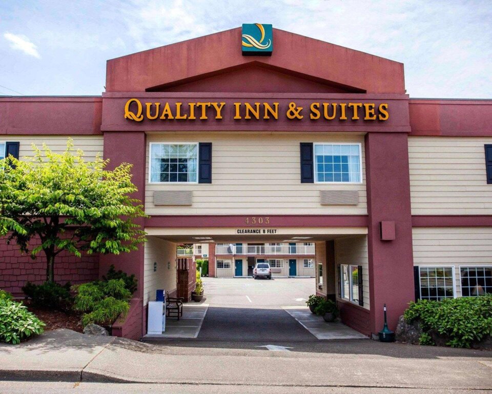 Cama en dormitorio compartido Quality Inn & Suites Bremerton near Naval Shipyard