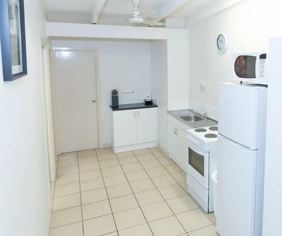 2 Bedrooms Standard Family room Tasman Holiday Parks - Cairns Cool Waters