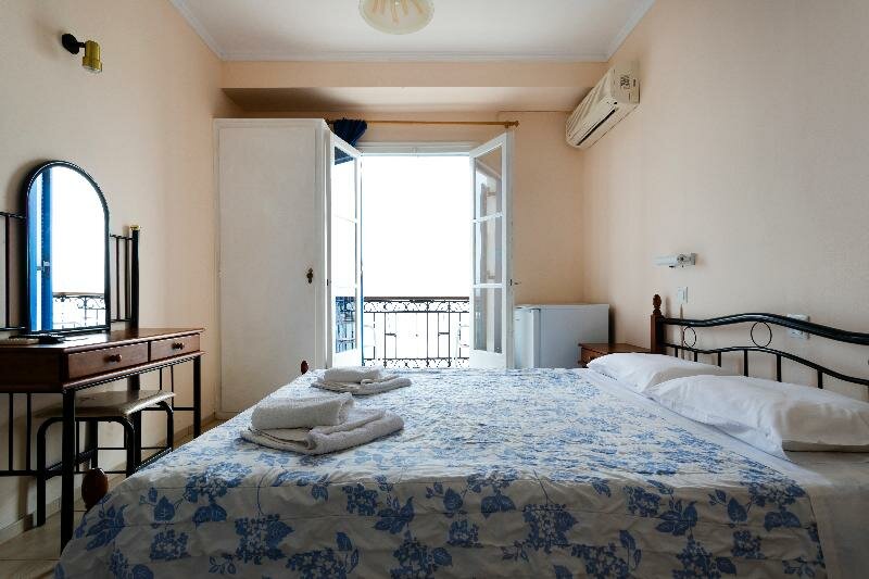 Standard Single room with balcony Stelios Hotel