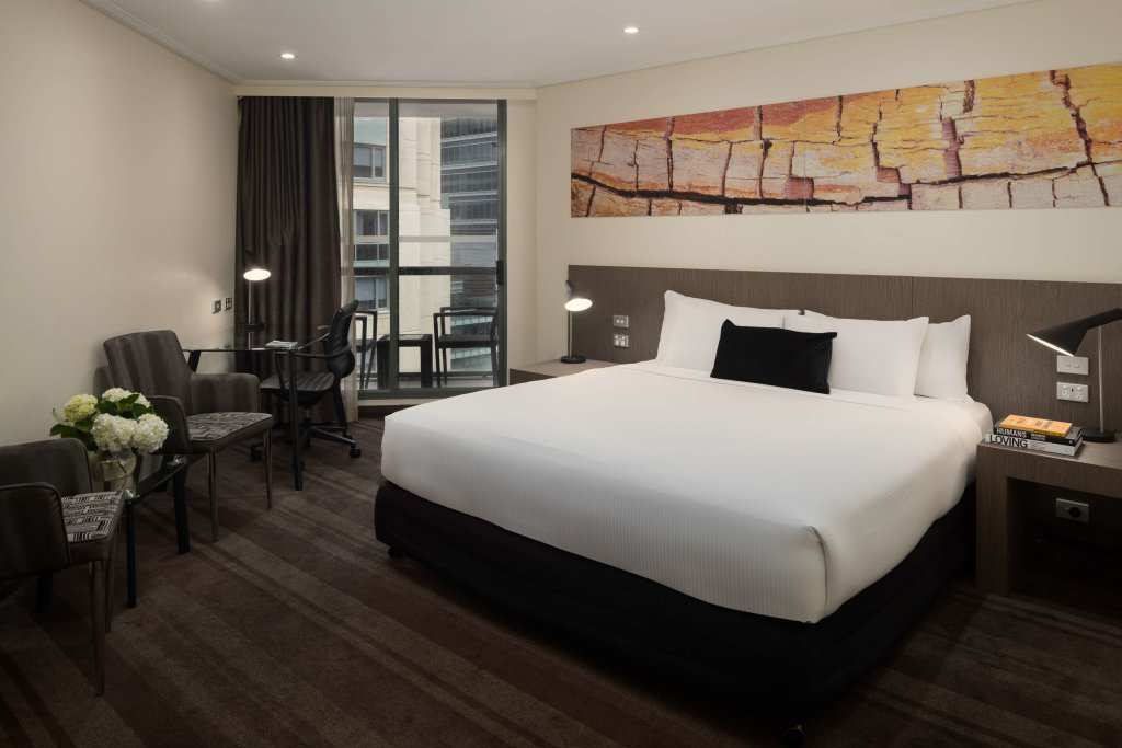 Executive room with balcony Rydges World Square
