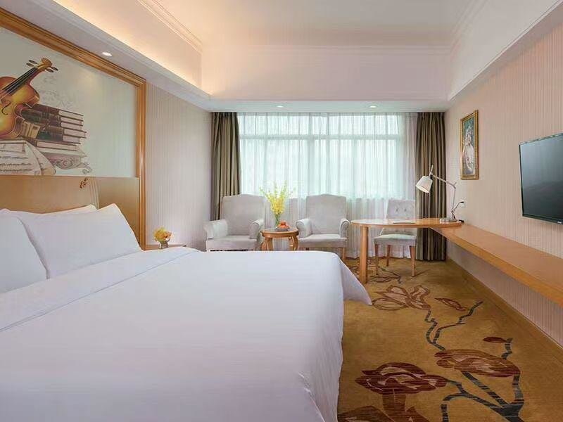 Suite Business Vienna Hotel Huizhou Daya Bay Xinliao