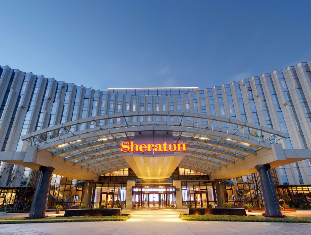 Двухместный номер Standard Sheraton Changchun Jingyuetan Hotel