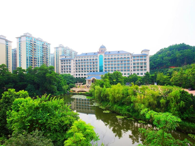 Deluxe Suite mit Blick auf den Park Zengcheng Hengda Hotel