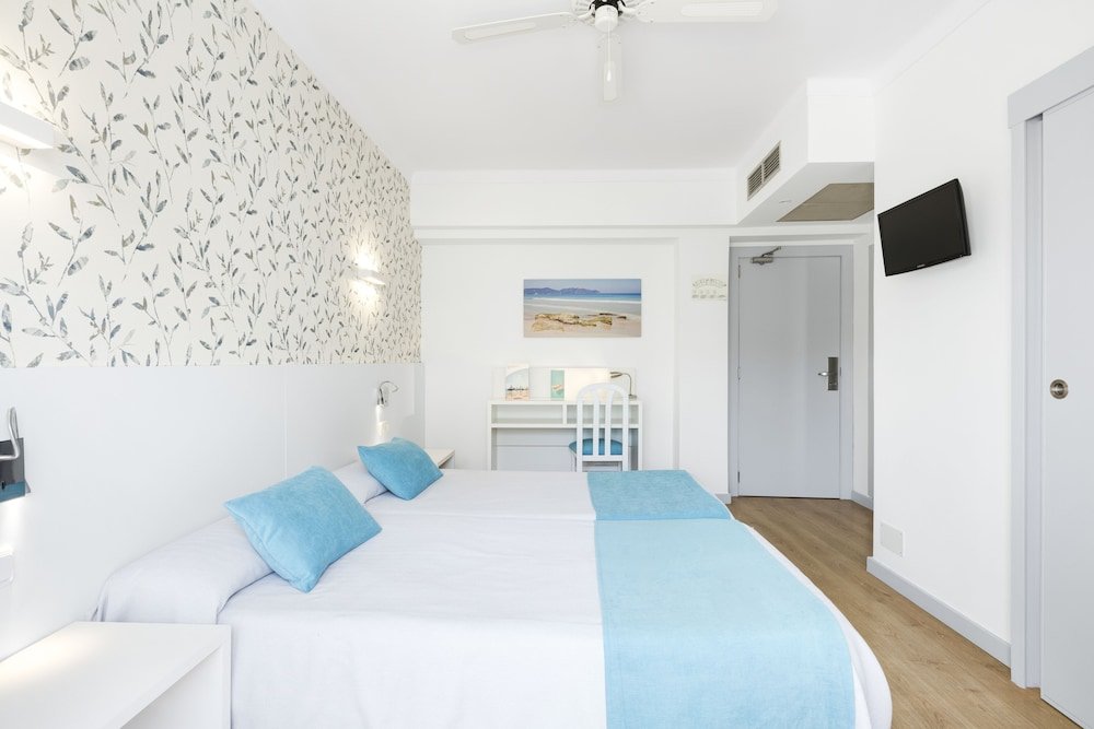 Superior Double room with balcony Hotel Metropolitan Playa 3 Sup