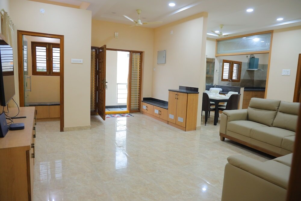 Camera tripla Luxury Padma Homes Stay- Luxury Service Apartment 1BHK & 2BHK & 3BHK