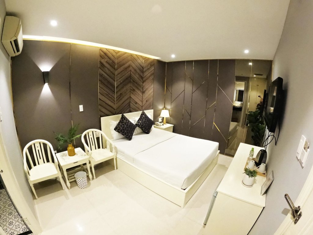 Standard room Dinh Phat Hotel