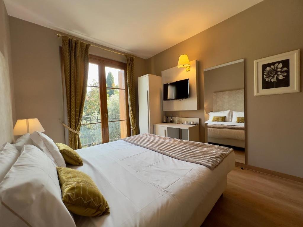 Standard Double room Hotel Villa Maria Au Lac