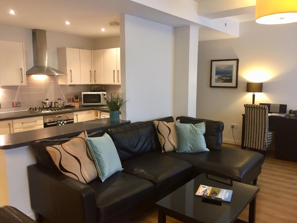 Апартаменты с 2 комнатами Inverness City Suites