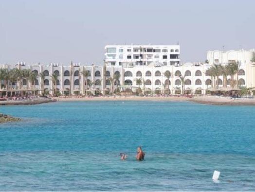 Двухместный полулюкс с видом на море Arabia Azur Resort