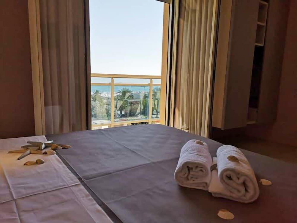Comfort Single room with balcony Hotel Bolivar