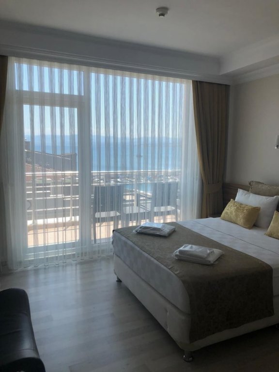 Suite familiar con balcón Sinopark Hotel