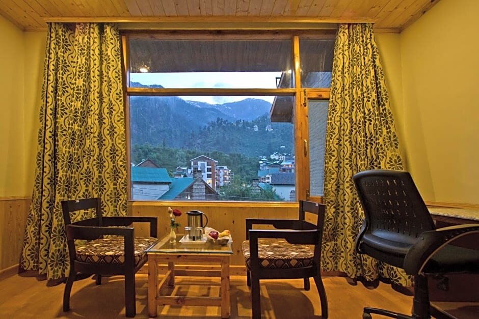 Номер Superior Sarthak Regency Centrally Heated & Air cooled, Rangri, Manali,HP,Just 1 kms from Volvo parking