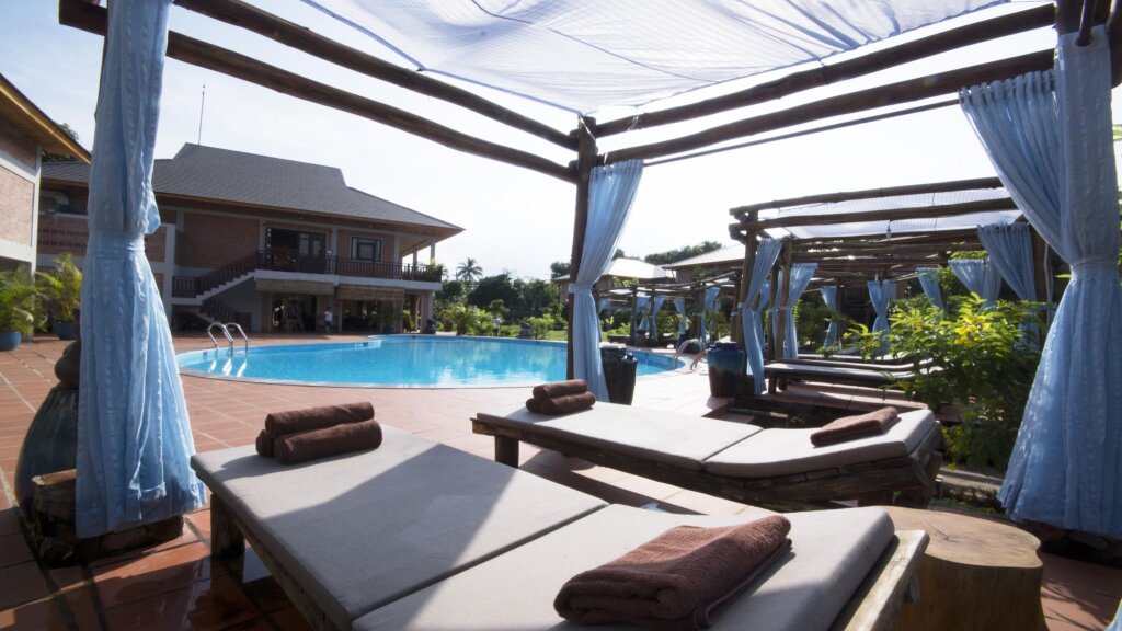Deluxe room with garden view Vela Phu Quoc Resort