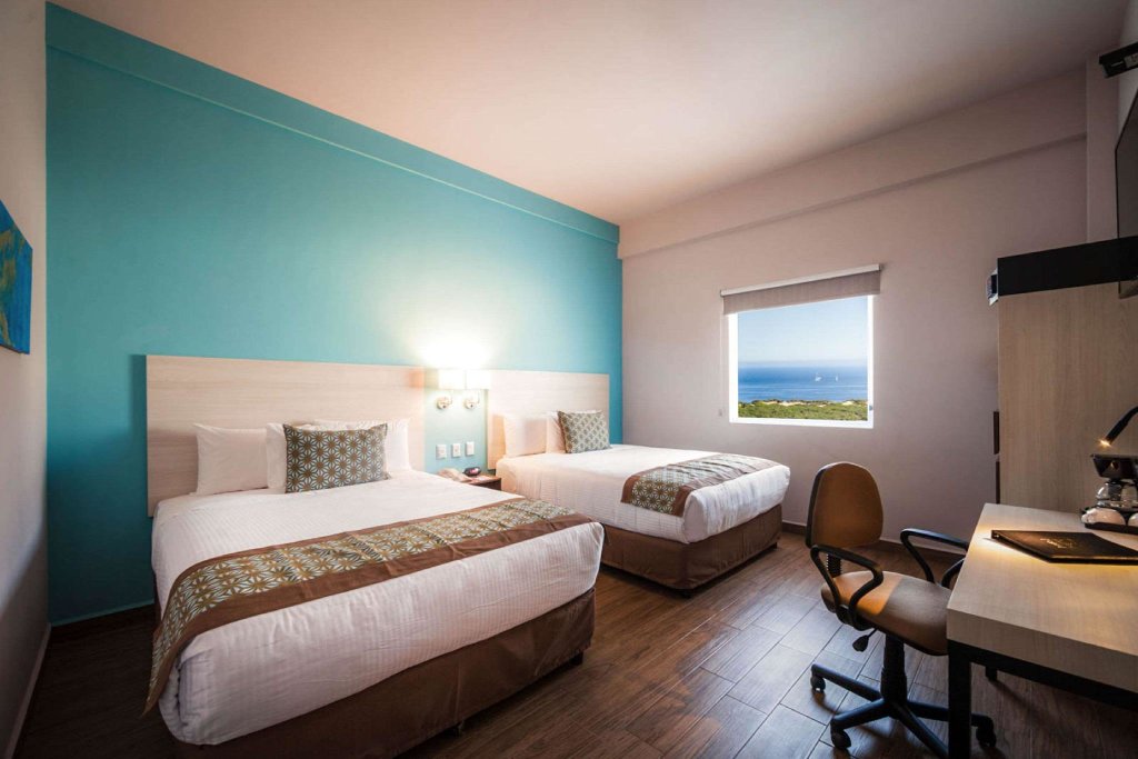 Quadruple Suite Comfort Inn & Suites Los Cabos