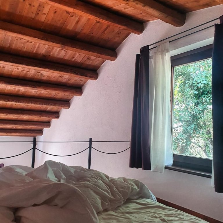 Cottage Unique Countryside Loft Room, Near Naples