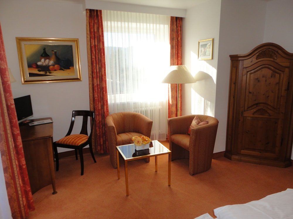 Standard Dreier Zimmer mit Balkon Hotel Diana
