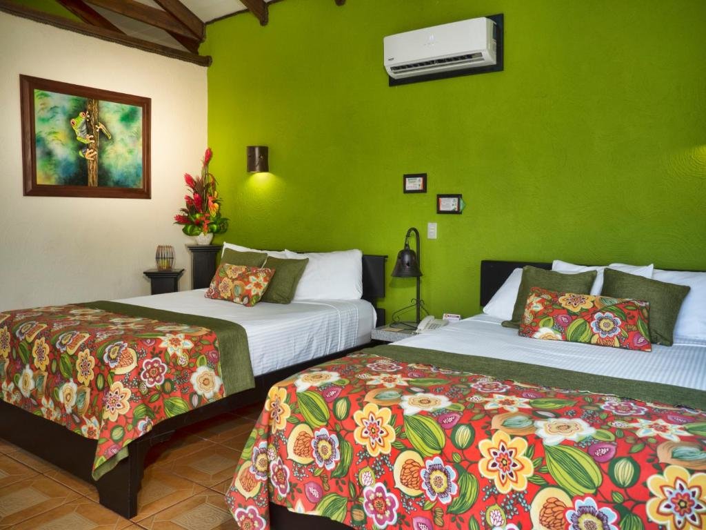 Полулюкс Hotel Arenal Springs Resort & Spa