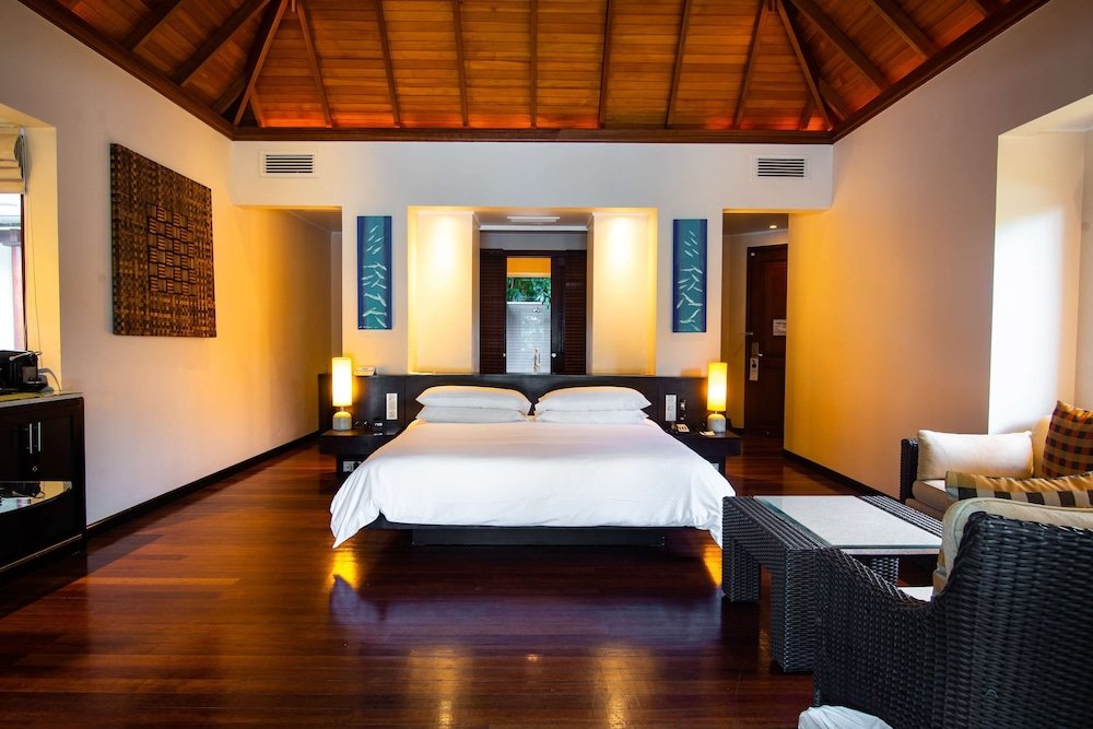 Двухместная вилла beachfront Hilton Seychelles Labriz Resort & Spa