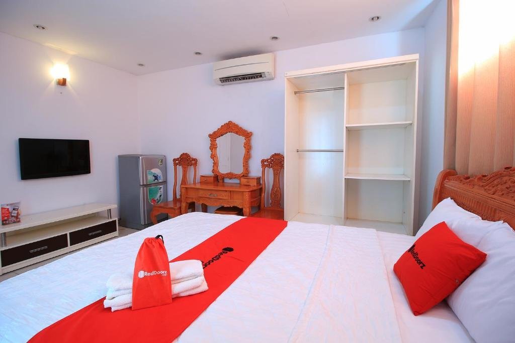 Habitación Estándar RedDoorz Anh Ngoc Hotel