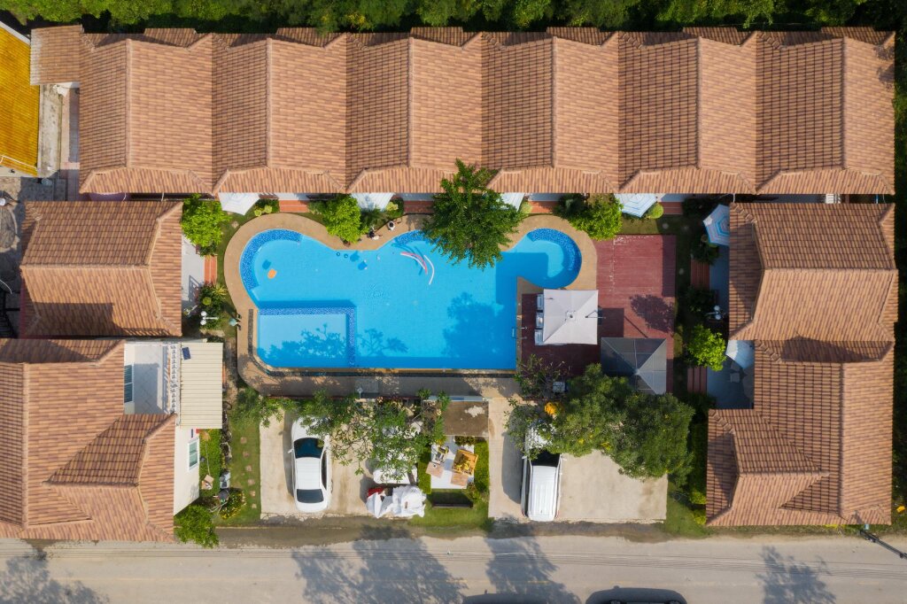 Villa doble con balcón y con vista a la piscina Charm Resort Cha-am